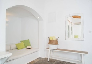 Luxury Skiathos Villa | 1 Bedroom Holiday Suite | Vromolimnos
