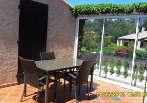 Luxury studio in villa with heated pool, air-conditioning, sleeps 2