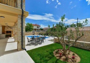 Luxury Stone Villa BANOVI with heated pool