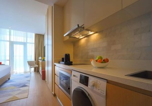 Luxury Studio Apartment Near the Community JVT