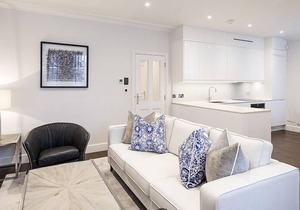 Luxury Three Bedroom - Flat 121 (Lower Ground Floor)