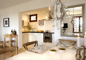 Luxury villa with large pool in a fabulous location with great views