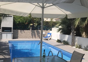 Luxury Villa With Private Pool And Sea Views late availably deals available
