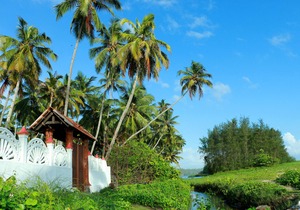 M R BEACH AND COTTAGES