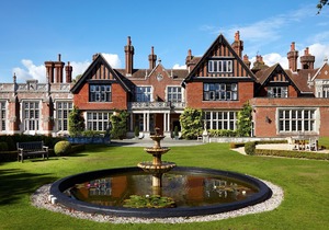 Macdonald Elmers Court Hotel