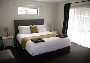 Mackenzie motels