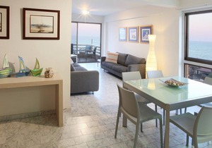 Mackenzie Seafront Suite