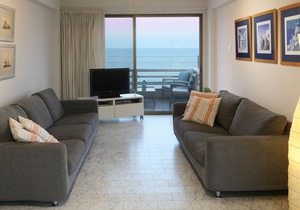 Mackenzie Seafront Suite