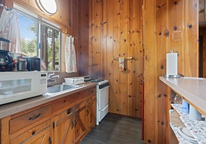 Madlin - Cabin Masoods Lodge