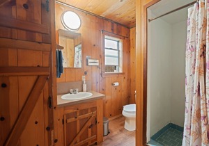Madlin - Cabin Masoods Lodge