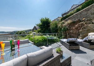 Magdala Garden - Two Bedroom Apartment, Sleeps 4