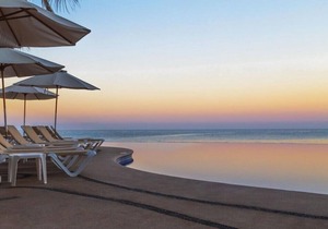 Magnificent Junior Suite with a short Walk to Beach in Mazatlan