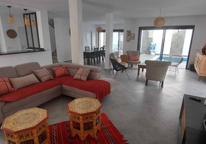 Magnificent villa with swimming pool near Agadir center