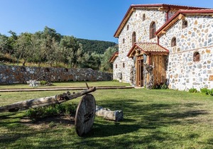 Magnificient Stone House with Private Pool and Jacuzzi in Iznik, Bursa