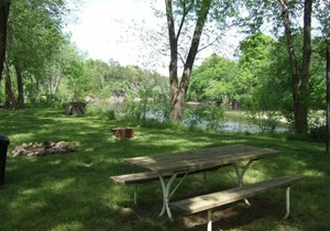 Magnolia Cabin - On the Ouachita river