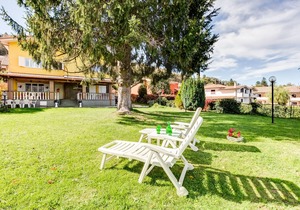 Magnolia-Villa Rocca di Papa -3 apartments
