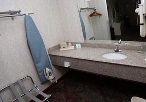 Magnuson Hotel Howell/Brighton