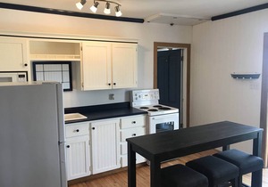 Mahone Bay NS - Town Center 2 Bedroom Apt. - Close to Oak Island