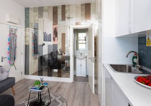 Maida Vale, Notting Hill. Medium Studio