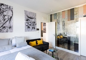 Maida Vale, Notting Hill. Medium Studio