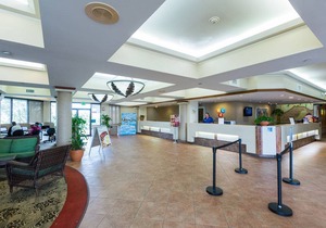 Maingate Lakeside Resort
