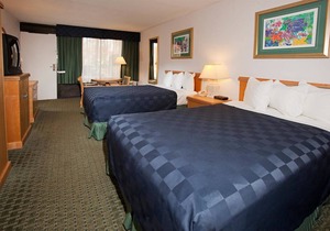 Maingate Lakeside Resort