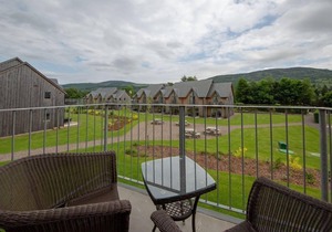 Mains of Taymouth, Kenmore ~ 5* 2 The Gallops - Upstairs property - sleeps 4 guests in 2 bedrooms