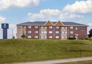 MainStay Suites Dubuque at Hwy 20