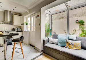 Maisie's Place - One Bedroom Apartment, Sleeps 2