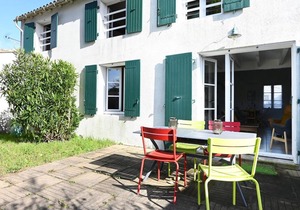 Maison calme à Ars-en-Ré, 4 chambres, jardin privé - FR-1-434-89