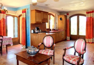 Maison conviviale à Saint-Cybranet avec piscine partagée