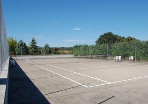 Maison de Charme avec Piscine Chauffée et Tennis à Proximité du Zoo de Beauval - FR-1-591-26