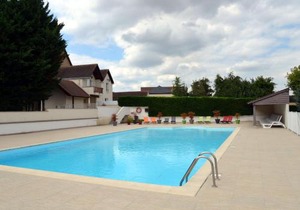 Maison de Charme avec Piscine Chauffée et Tennis à Proximité du Zoo de Beauval - FR-1-591-26