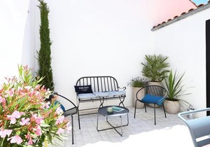 Maison de charme rénovée avec cour au centre du village - Les Portes-en-Ré - FR-1-434-98