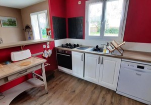 Maison de plain-pied avec jardin clôturé, proche Thermes St Roch - 3 chambres, WiFi, cuisine équipée - FR-1-541-46
