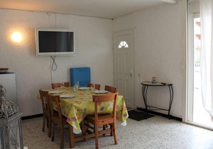 Maison traversante climatisée, 200m de la plage, 2 terrasses, 2 chambres, 6 couchages - FR-1-229C-7