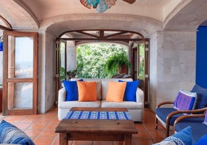 Majestic 2-BR Villa w/Outdoor Patio and Ocean & Garden Views at Luxury Resort