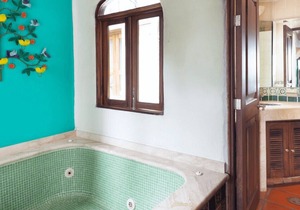 Majestic 2-BR Villa w/Outdoor Patio and Ocean & Garden Views at Luxury Resort