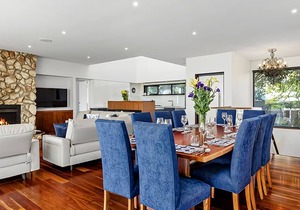 Majestic McCrae Luxury Pool Views to the Bay