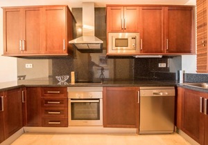 Malibu Mansions Condo A6 by Rafleys