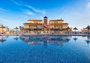 Malibu Mansions Condo B5 by Rafleys