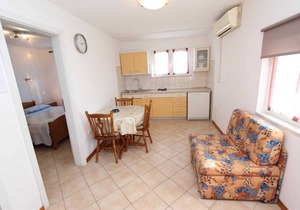 MALVINA 4 One-Bedroom Apartment