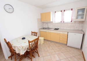 MALVINA 4 One-Bedroom Apartment