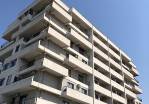 MAMAIA LAKE APARTMENTS