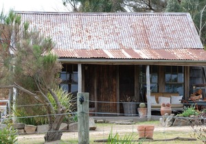 Mancuso Country Cottage Retreat