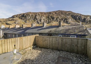 MANOD VIEW, pet friendly in Blaenau Ffestiniog