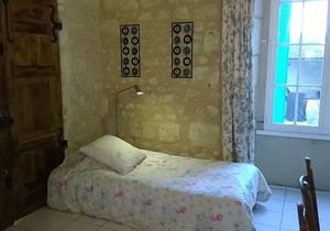 Manoir Le Cristal bed and breakfast, Futuroscope at 27 euros! (ground floor)