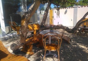 Manora guest house Sucuraj