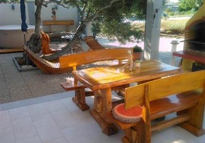 Manora guest house Sucuraj