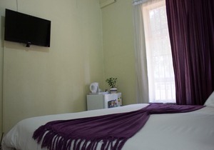 Maple's Guest House